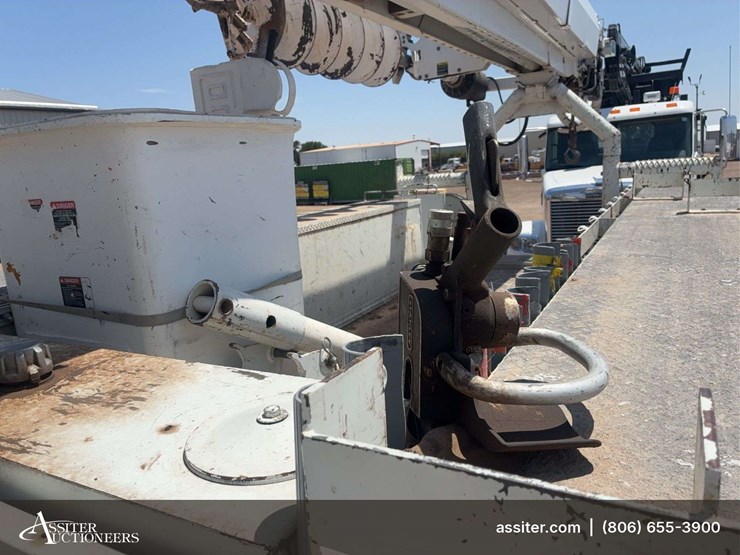 2008-international-workstar-7400-image-13