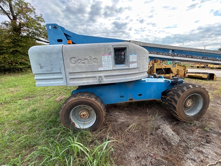 #52-•-genie-s85-boom-lift-image-6