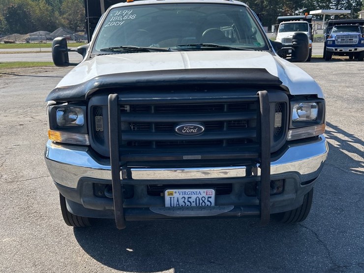 #94-•-2004-ford-f-450-pickup-truck-image-8