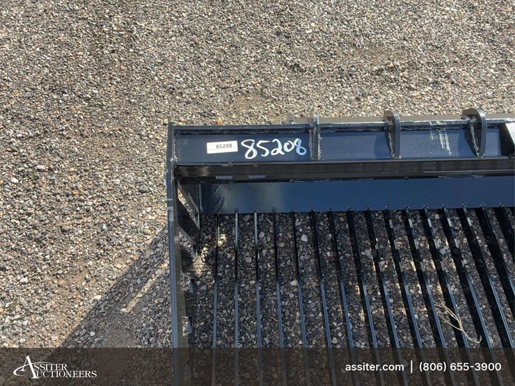 future-ft-rb66n-skid-steer-rock-bucket-without-teeth-image-1
