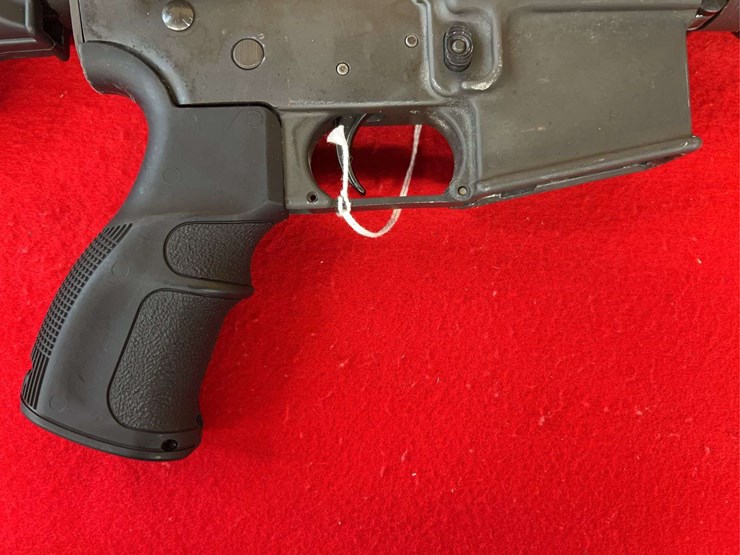 e.a.-model-j-15-ar-15-.223-semiauto-rifle-image-9