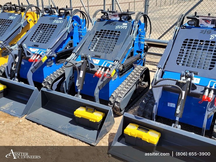 2026-zjz-380-mini-skid-steer-loader-image-1