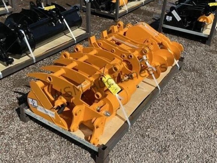 excavator-attachment-set-image-1