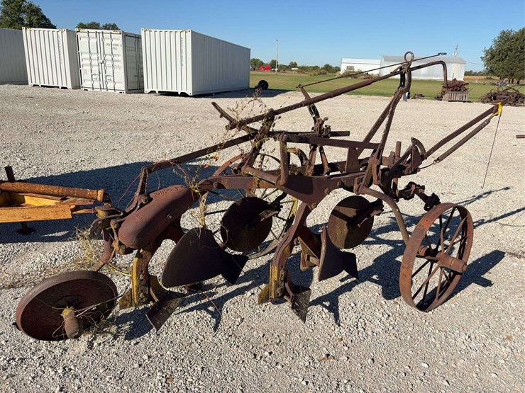 oliver-tnt-two-bottom-plow---rare!!!-image-1