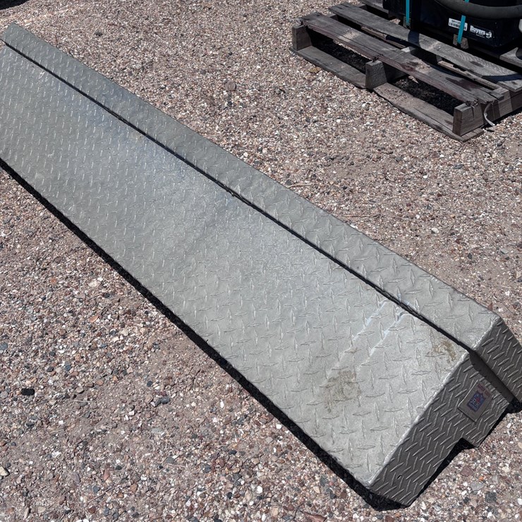 #46103 • 68IN WIDE TOOLBOX FOR TRUCKBED
