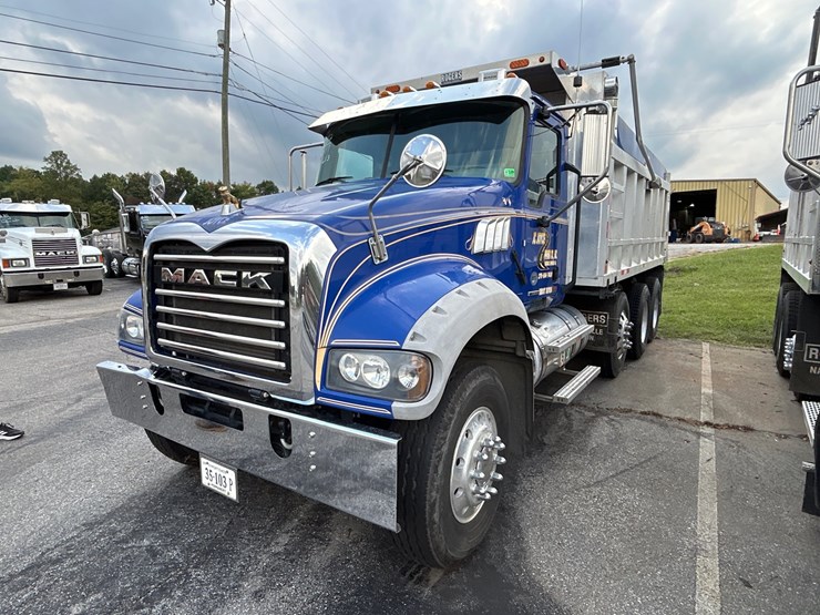 #82-•-2019-mack-granite-truck-image-1