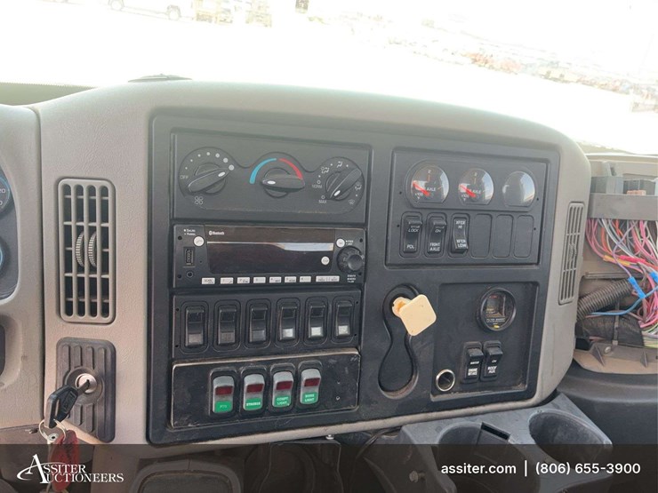 2008-international-workstar-7400-image-50