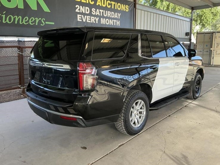 2021-chevrolet-tahoe-suv-image-7
