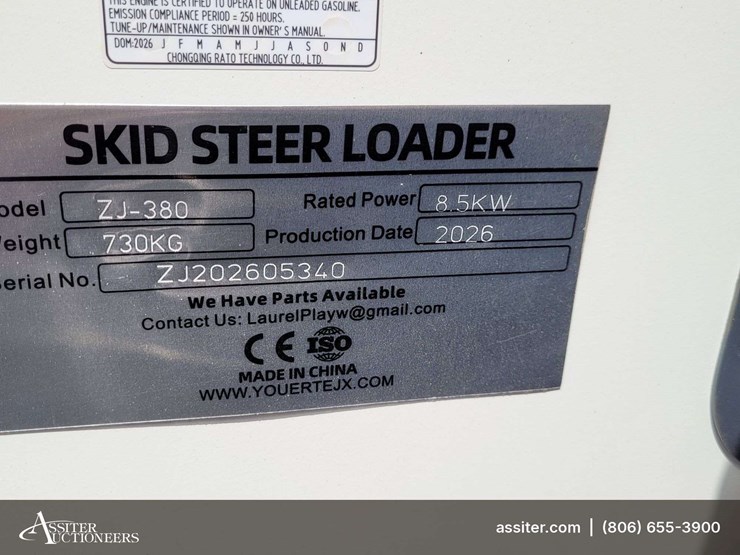 2026-zjz-380-mini-skid-steer-loader-image-6