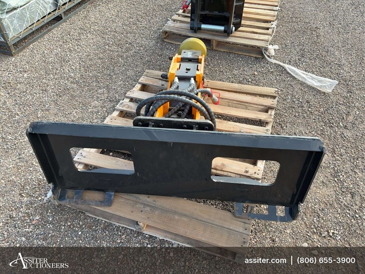 future-ft-d680-skid-steer-post-driver-image-2