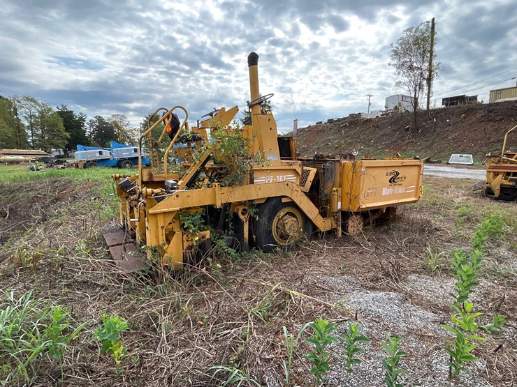 #46-•-blaw-know-asphalt-paver-image-4