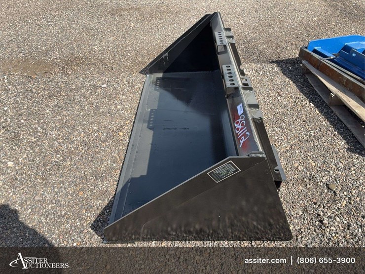 future-ft-bt67-skid-steer-bucket-image-4
