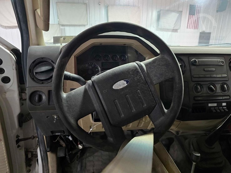 2008-ford-f550-image-10