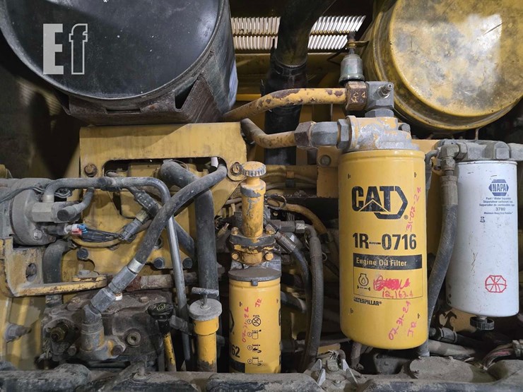 2005-caterpillar-140h-image-33