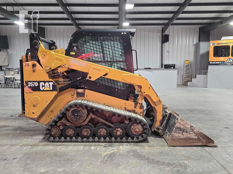 2015-caterpillar-257d-image-6