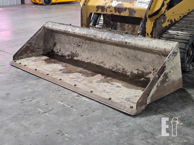 2015-caterpillar-257d-image-9