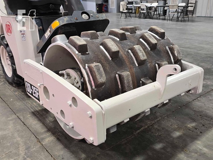 2007-ingersoll-rand-sd25f-image-10
