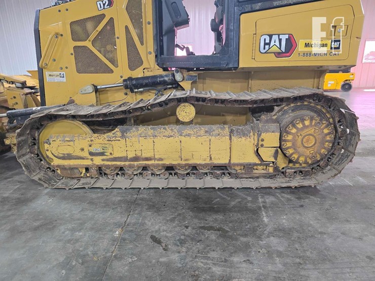 2021-caterpillar-d2-image-22
