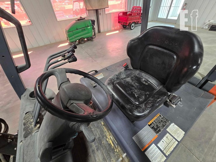 toyota-8fbchu25-image-13