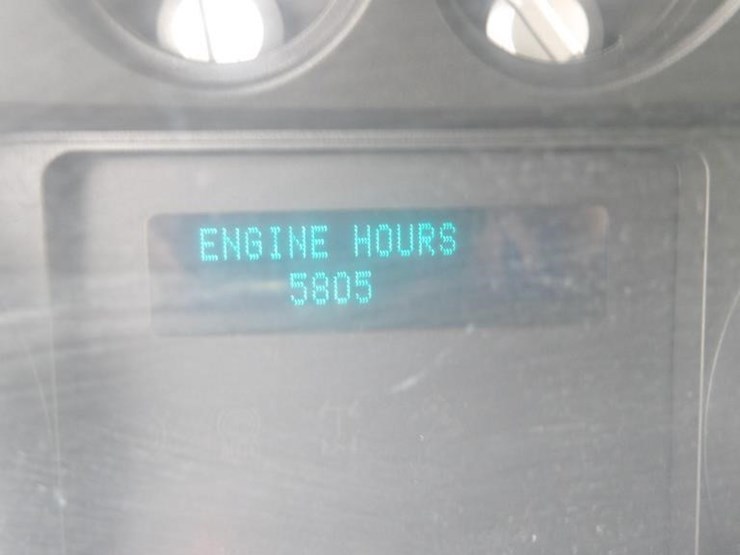 2011-ford-f550-image-24