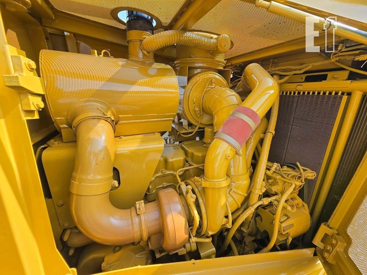 2007-caterpillar-d8t-image-22