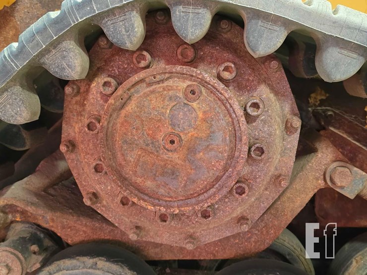 2015-caterpillar-257d-image-30