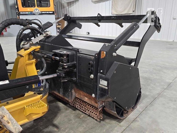 2020-caterpillar-d3k2-xl-image-11
