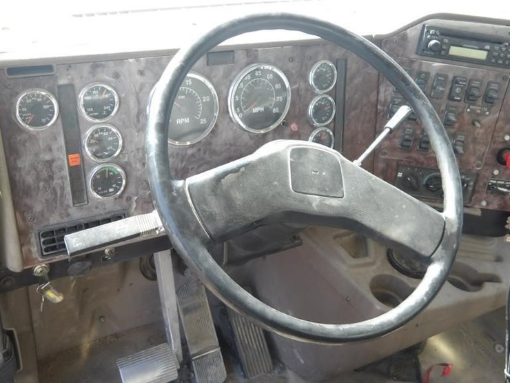 2006-international-5600i-water-truck-image-27