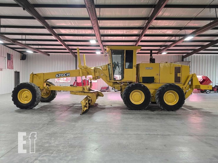1998-deere-670ch-image-5