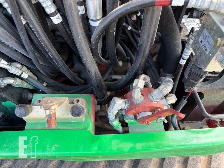 2018-takeuchi-tb230-image-38