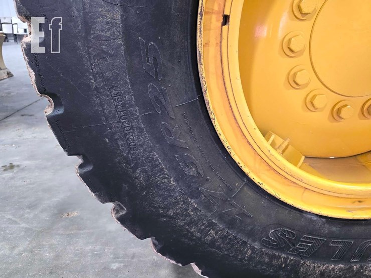 2012-deere-672g-image-33