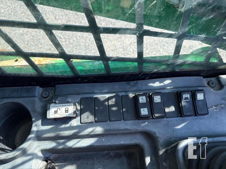 2019-takeuchi-tl10v2-image-34