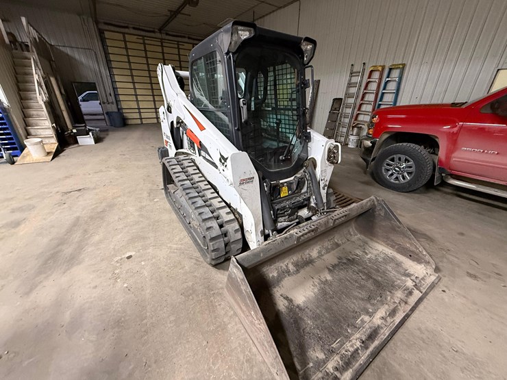 2018-bobcat-t595-skidsteer-image-2