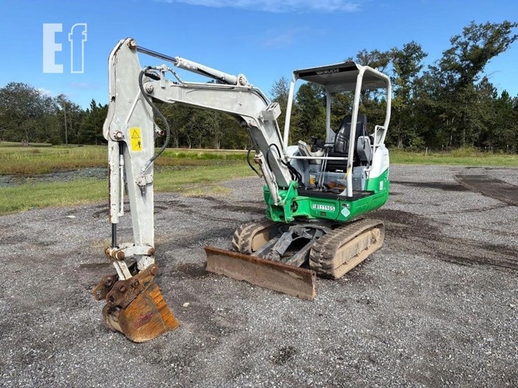 2018-takeuchi-tb230-image-2