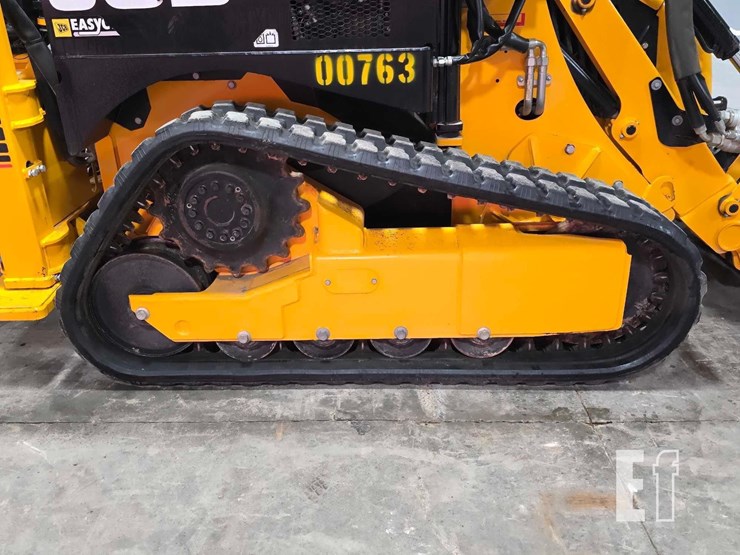2023-jcb-1cxt-image-32