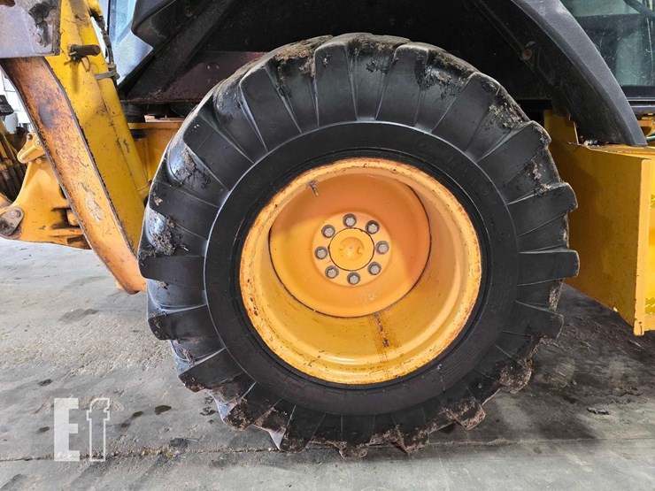 2003-deere-310g-image-35