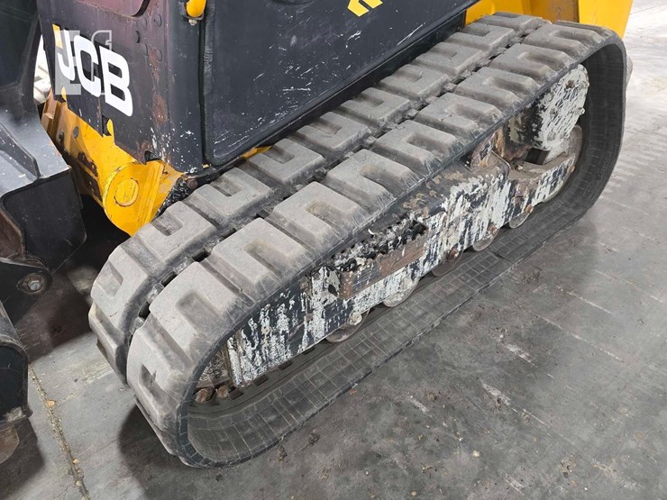 2021-jcb-3ts-8t-image-26