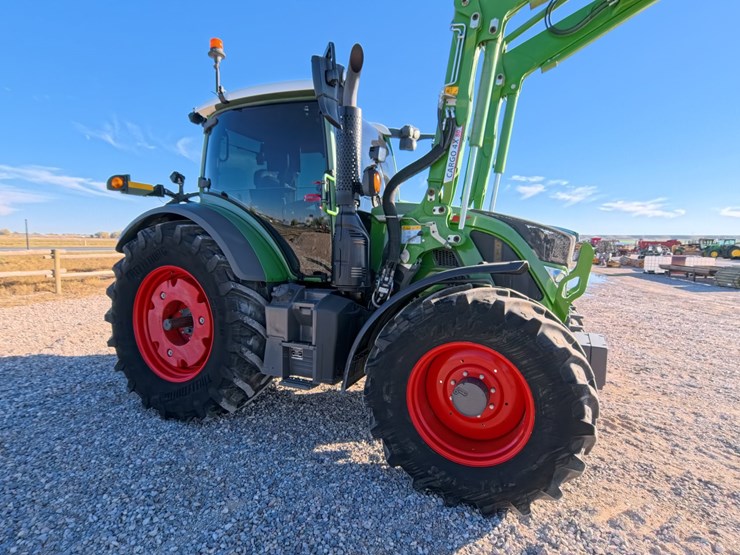 #1064-•-2023-fendt-514-vario-tractor-image-71