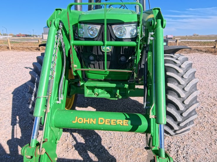 #1051-•-john-deere-6140m-tractor-image-14
