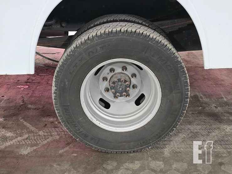 2018-ford-f350-image-24