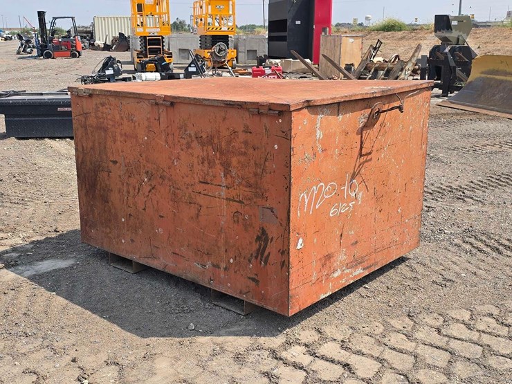 jobsite-steel-storage-box-image-1
