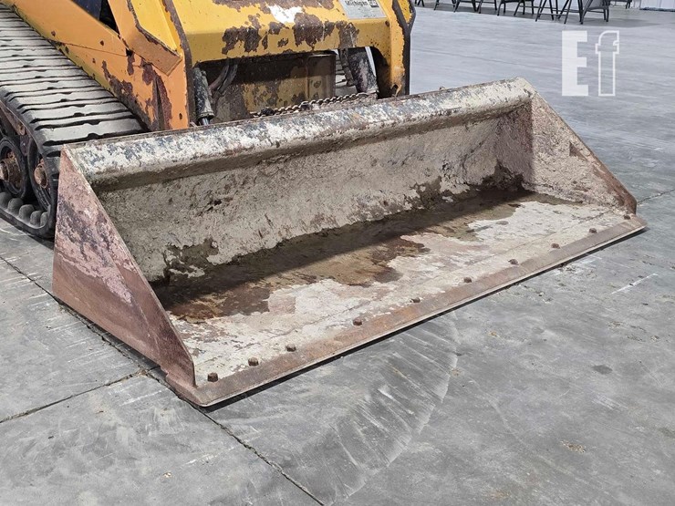 2015-caterpillar-257d-image-10