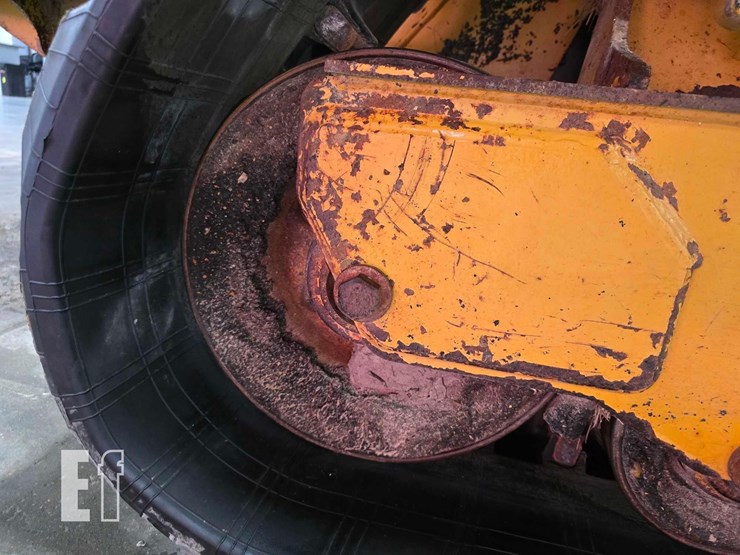 2022-caterpillar-299d3-image-36