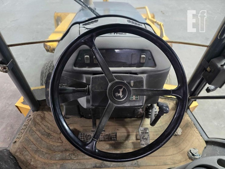 2003-deere-310g-image-11