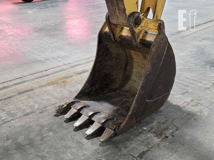 2004-deere-310sg-image-13