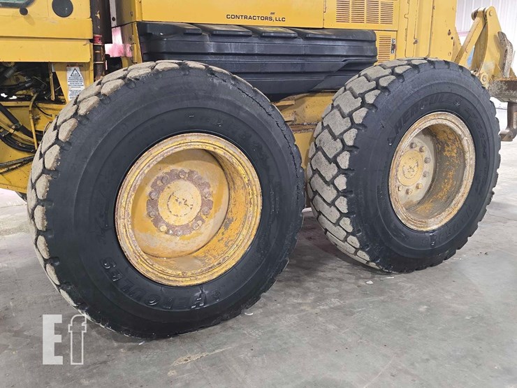 2005-caterpillar-140h-image-26