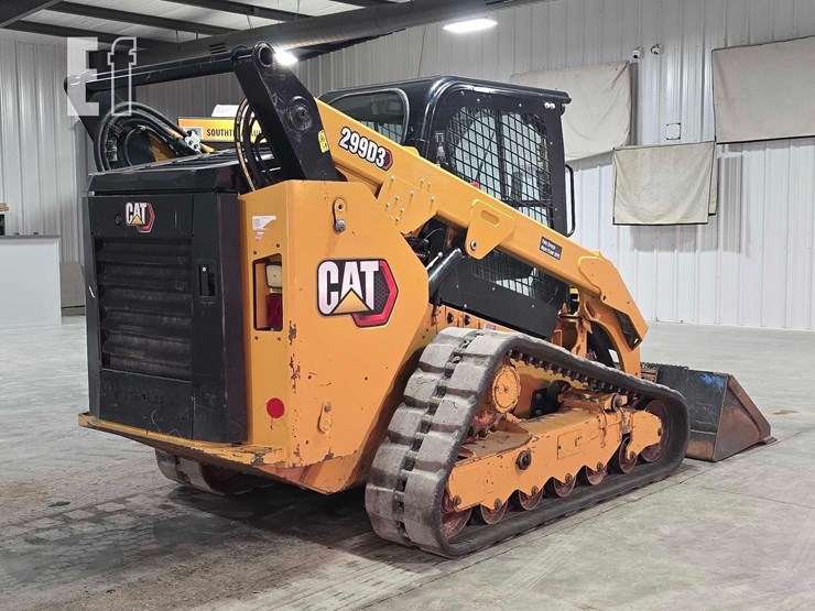 2021-caterpillar-299d3-image-3