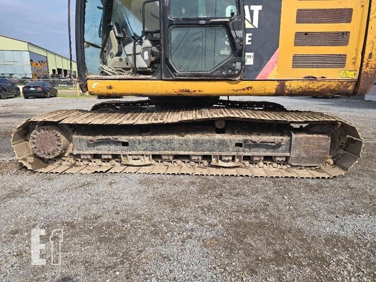 2014-caterpillar-320el-image-28