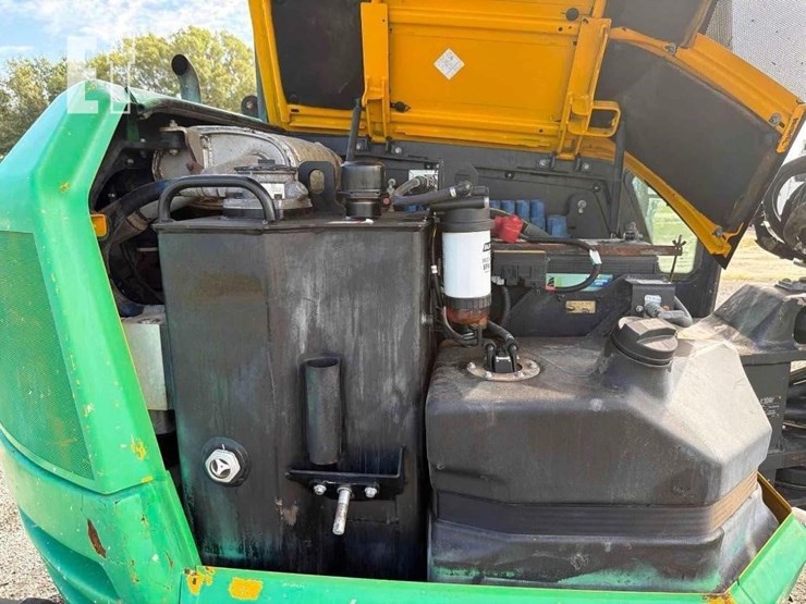 2019-jcb-85z-1-image-33