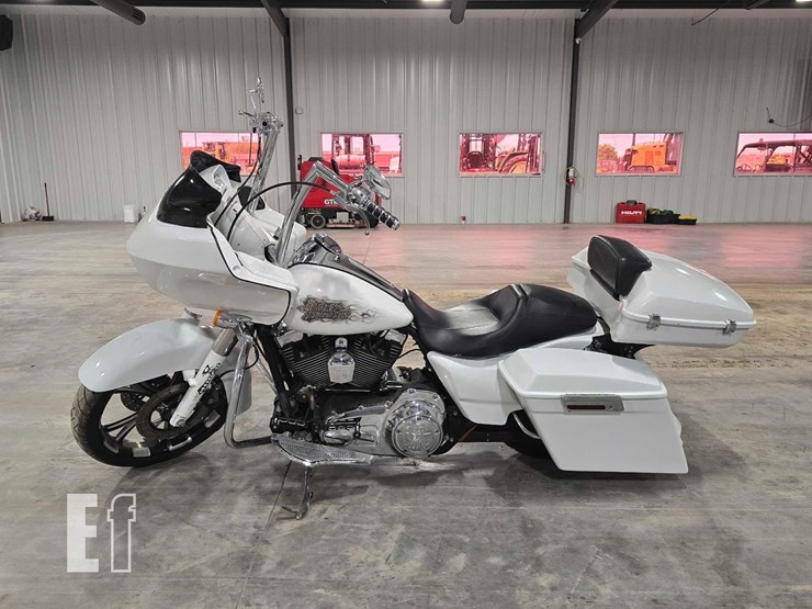 2013-harley-davidson-road-glide-image-5